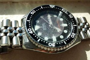 đồng hồ vào nước